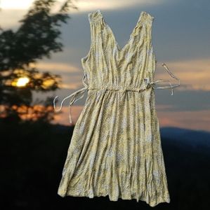 Yellow Floral Sundress with Pockets Size 10
